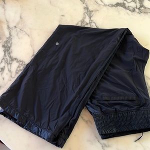 Lululemon lined silky athletic pants with pockets